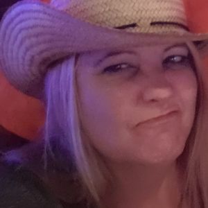 Meet your Posher, Karole